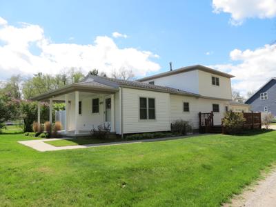 8672 Creston
