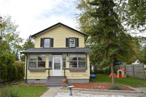 220 MACKIE ST