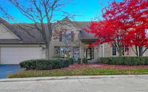 648 DEAUVILLE Lane