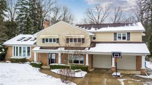 3521 Lakewood Drive