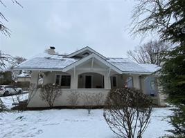 2304 Pontiac Drive
