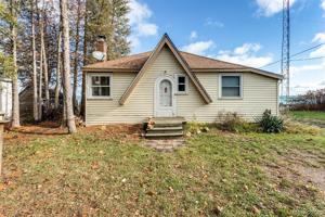 2889 S LAKESHORE Road