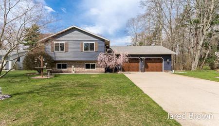 19159 Pine Grove Court