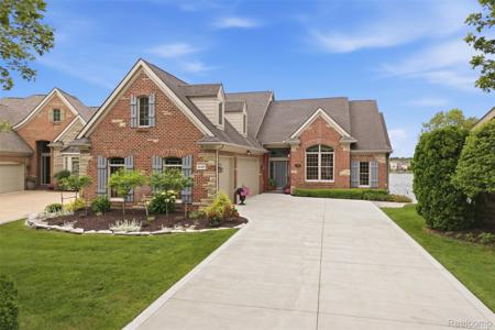 10685 Cliffview Drive