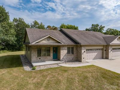 5862 Huron Woods Lane