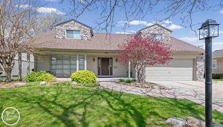 812 Moorland Drive