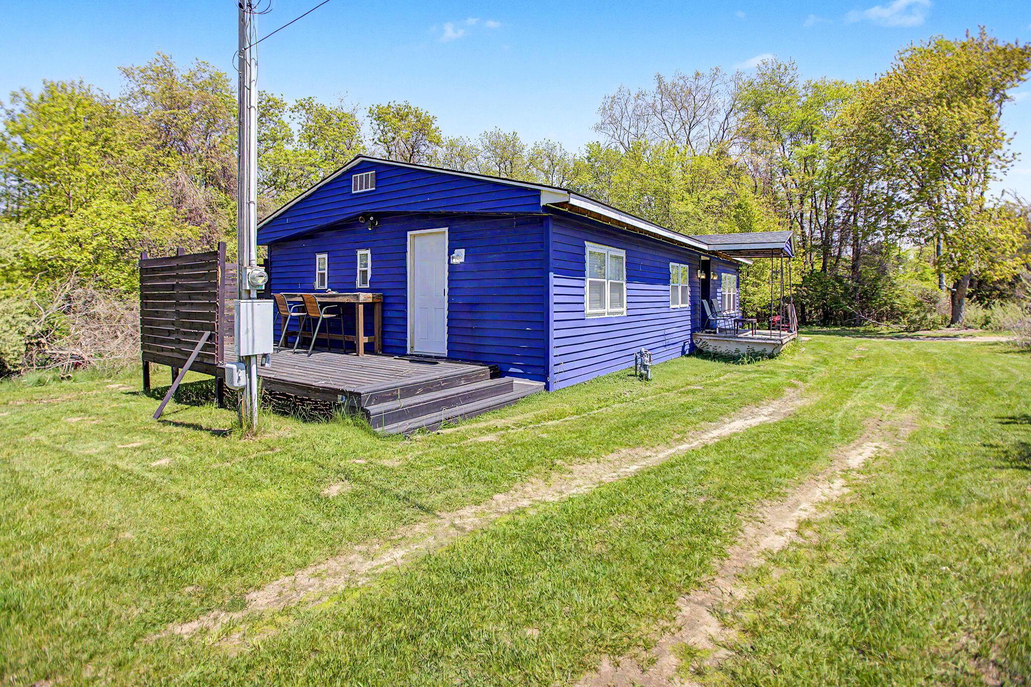 Image 3: 4-web-or-mls-7181 Beach Dr South Haven-5