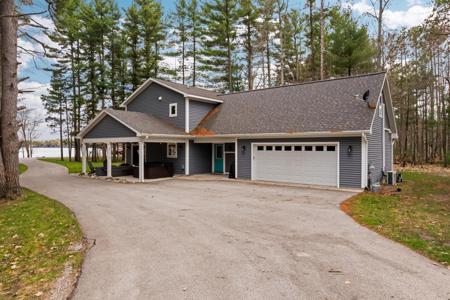 9608 N Long Lake Road