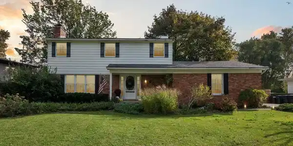 147 INDIAN KNOLLS Street
