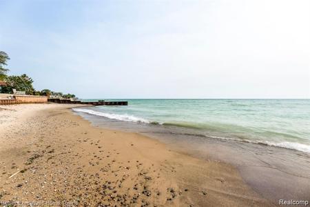 00 Lakeshore