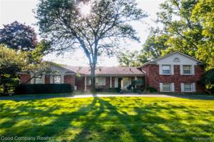 5228 KINGS GATE W Way