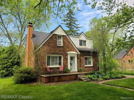 160 Riviera Terrace