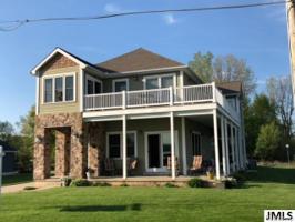 568 NORTH SHORE DR