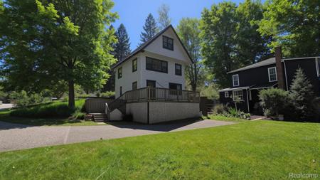 9847 Portage Lake Avenue