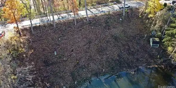 Lot 121 Central Drive