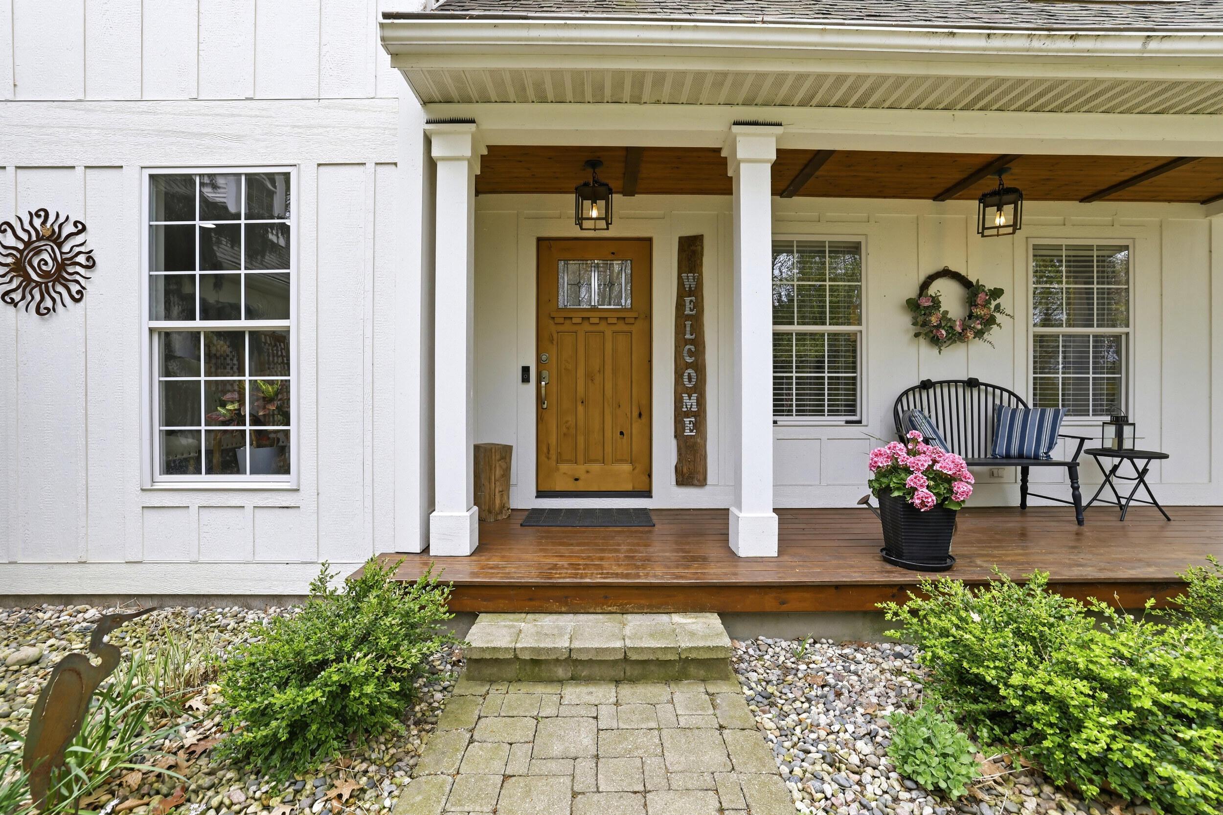 Image 4: Front Porch