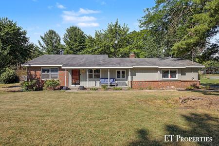 2440 Saratoga Drive
