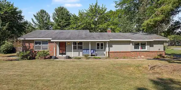 2440 Saratoga Drive