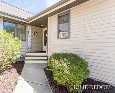 8 Summit Park Drive