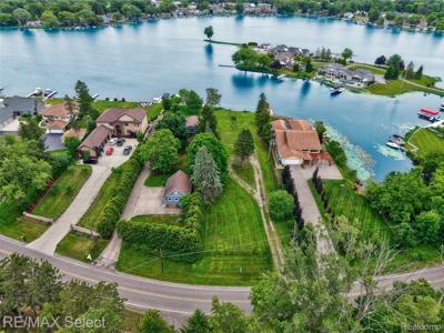 14189 Swanee Beach Drive