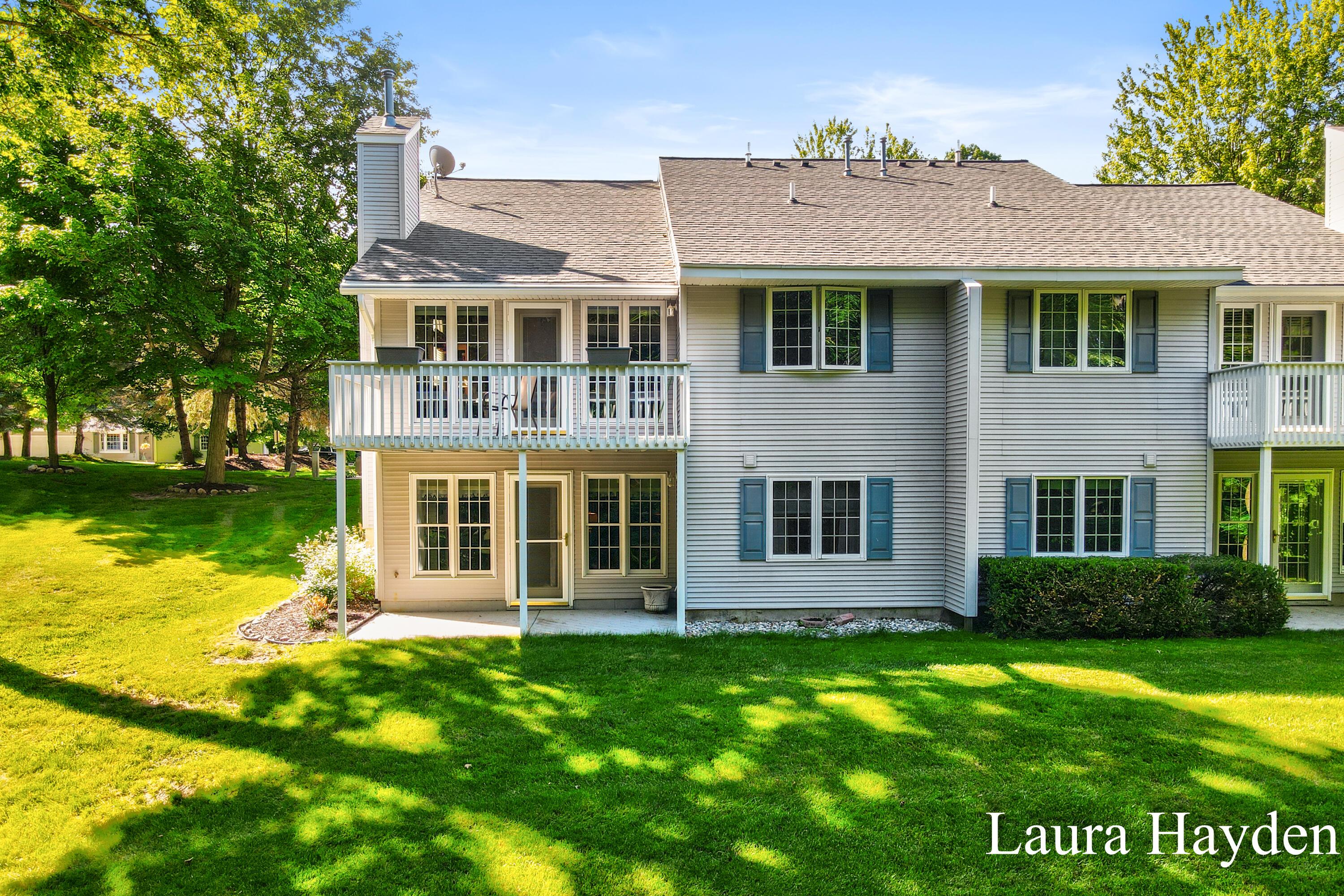Image 2: Laura Hayden - 6880 Beechwood (43)-38