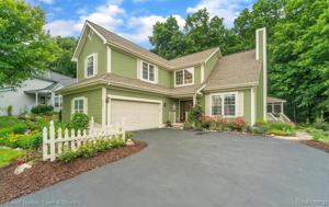 2629 Hilltop Lane