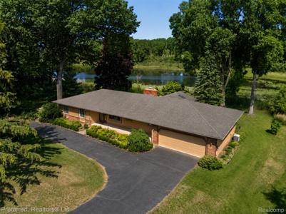 5524 Lawrence Court