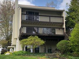 1601 RIDGE Road
