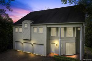 2235 W SQUARE LAKE Road