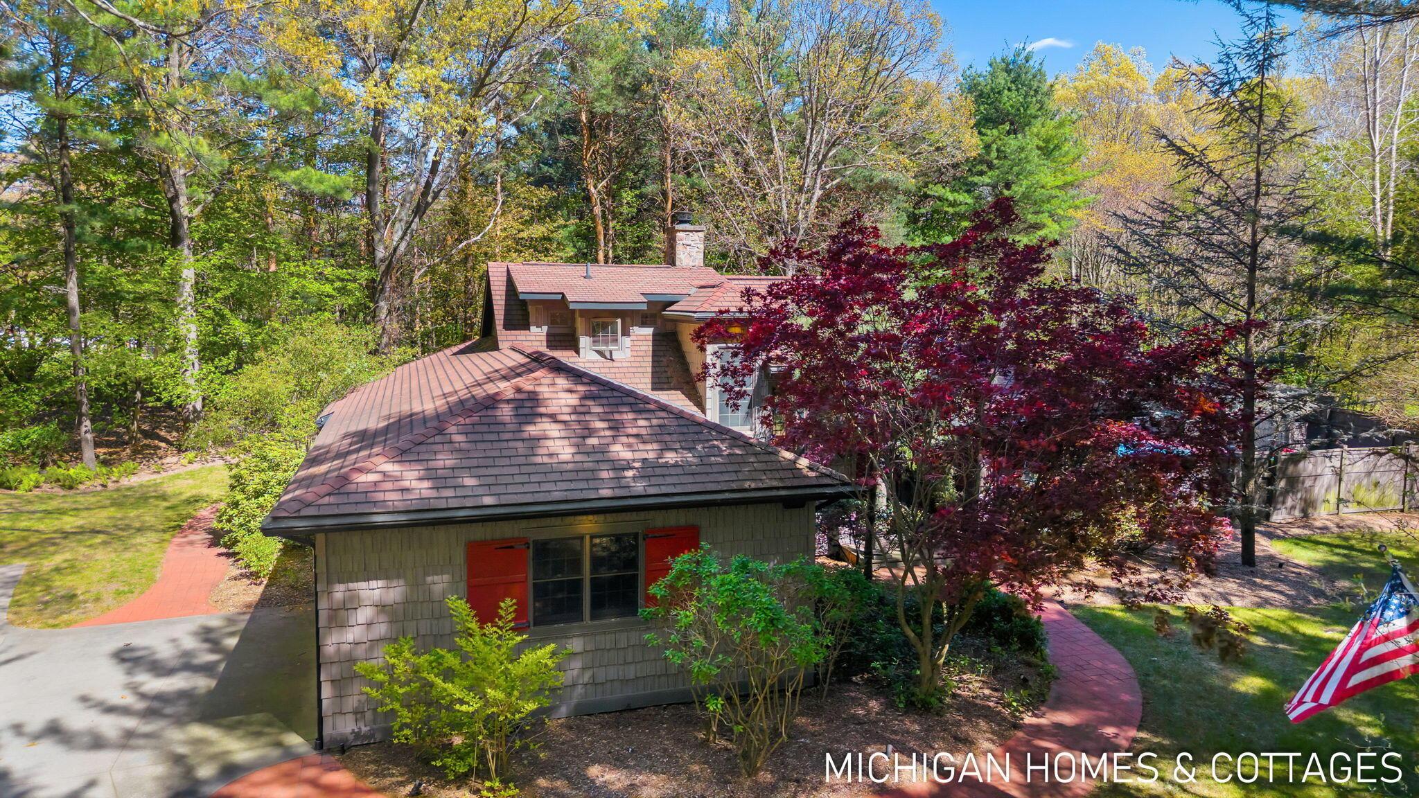 Image 2: 19-web-or-mls-3255-lake-trail-dr