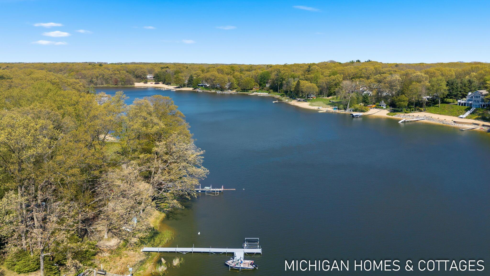 Image 3: 44-web-or-mls-3255-lake-trail-dr
