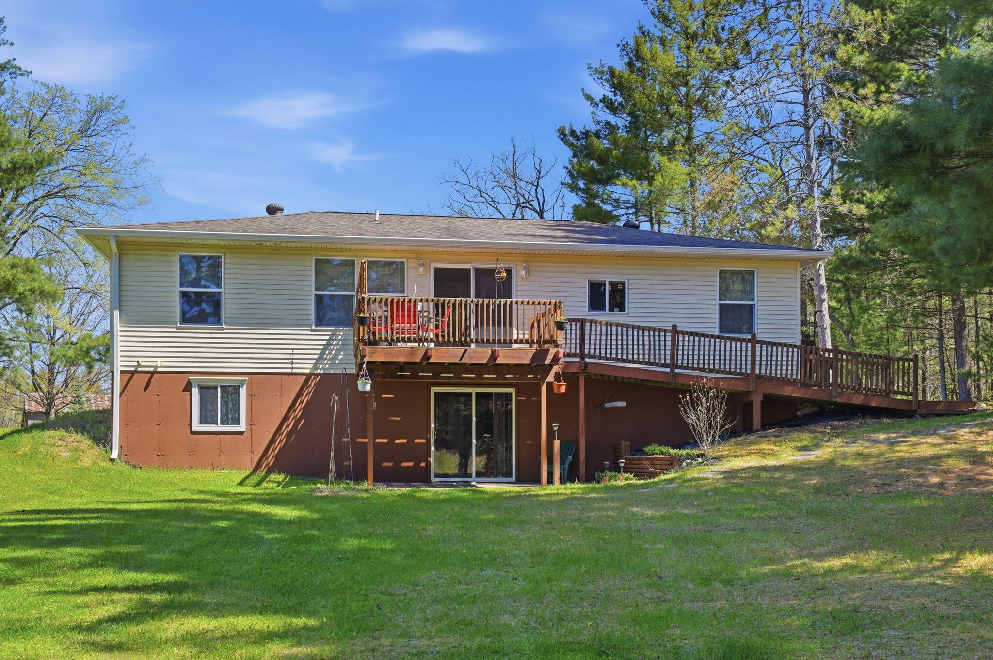Image 2: 33-web-or-mls-DSC_0327 Ed Lane