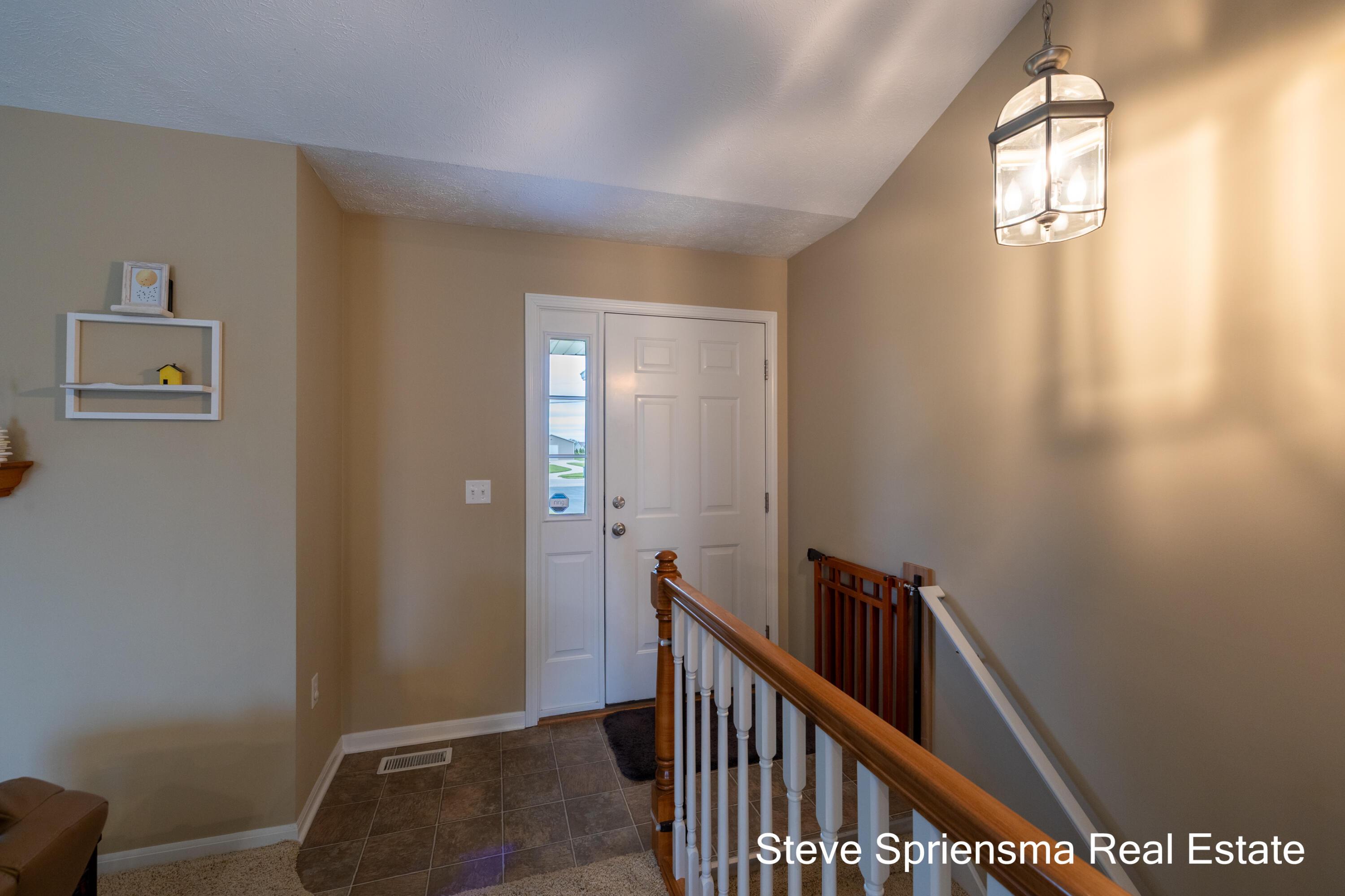 Image 4: 12717 60th Ave Allendale-41