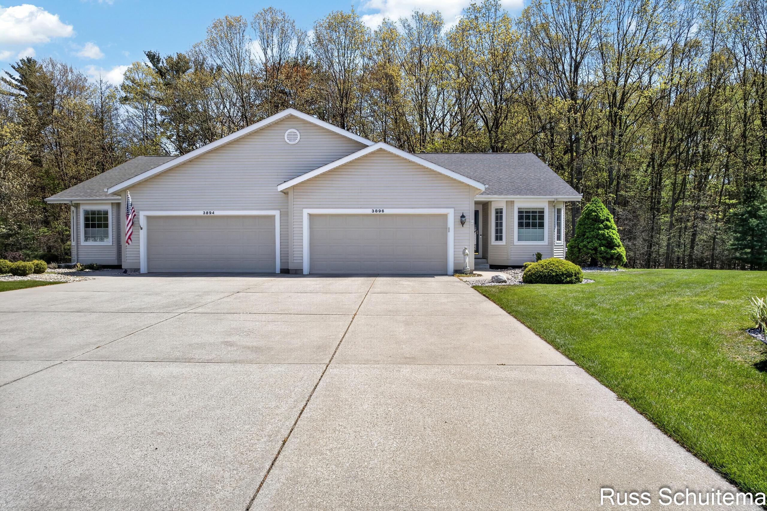 Image 3: 3896 Fairway Dr (MLS) (2 of 65)