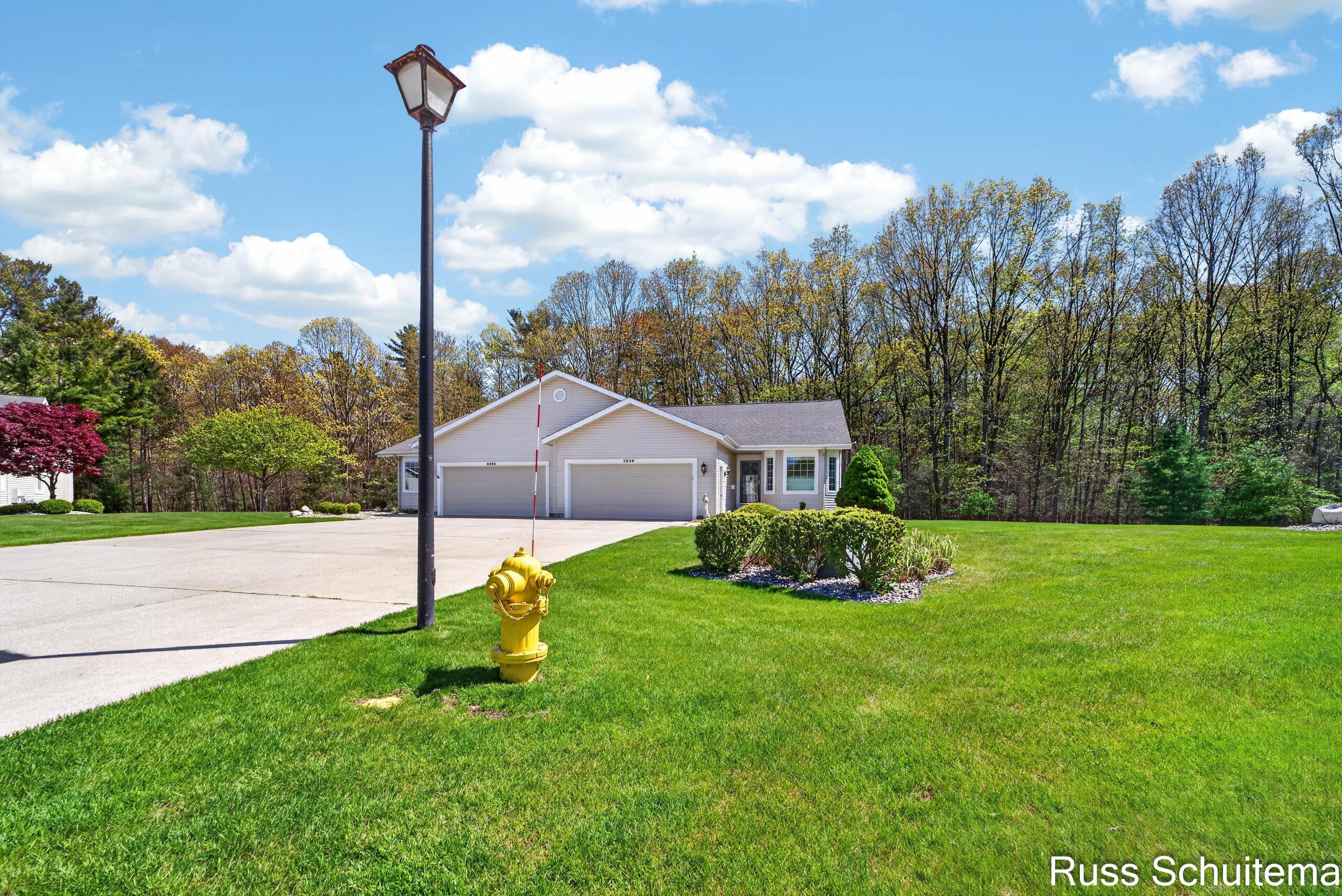 Image 4: 3896 Fairway Dr (MLS) (3 of 65)