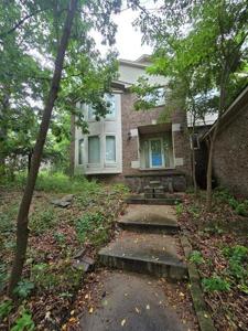 3560 Dorothy Lane