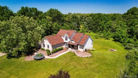 1242 Meadowbrook Court