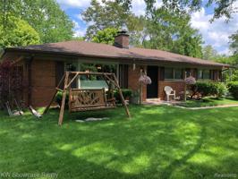 7920 Mainview Drive