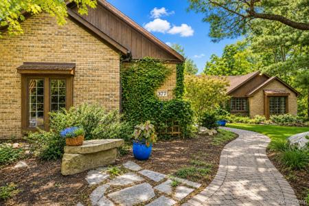 377 Ridgemont Road