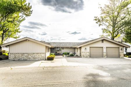 564 Lake Drive