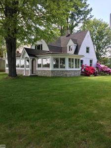 206 Edgewater Drive
