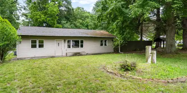 Image 2: 2-web-or-mls-1403 S Mears-2