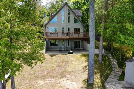 6777 Blue Lake Road, Ne