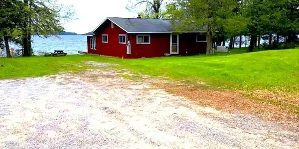 5136 Hardwood Trail