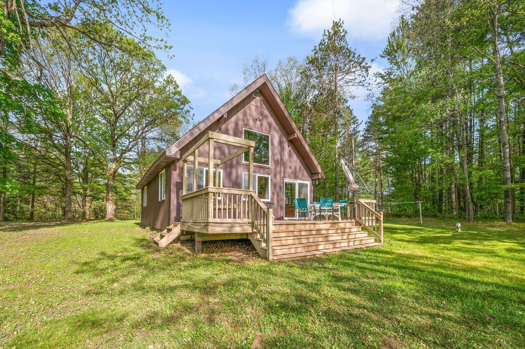 Image 3: 2-web-or-mls-3251-TimberlaneDr-Evart-2