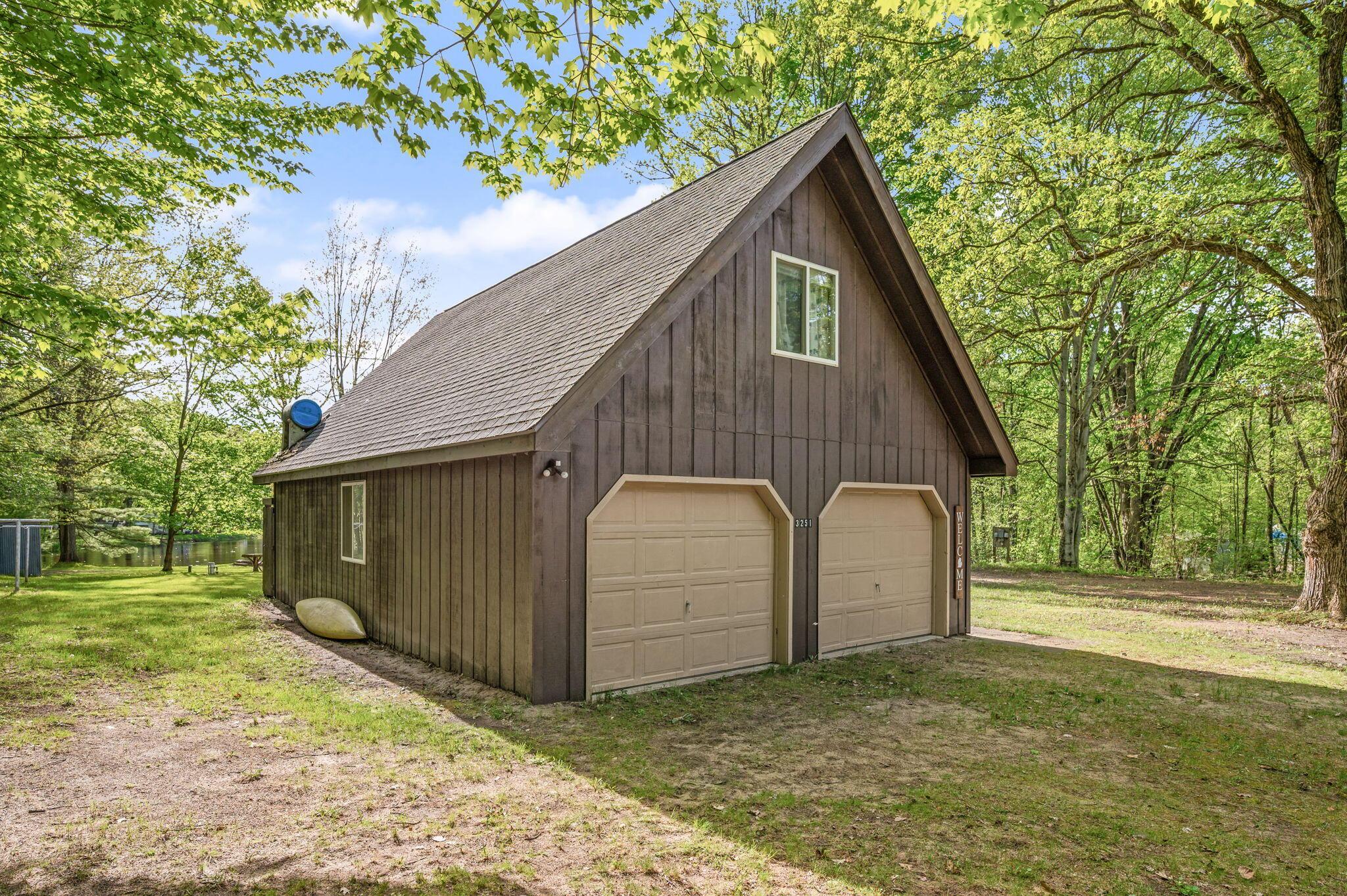 Image 4: 14-web-or-mls-3251-TimberlaneDr-Evart-14