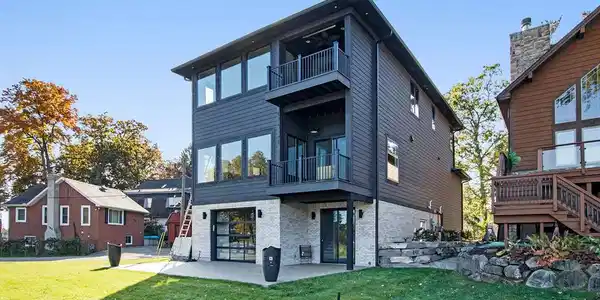 824 Dollar Bay Drive