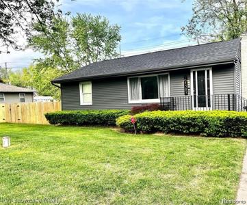 4383 GREEN LAKE Road