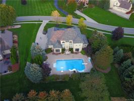 2677 VERO Drive