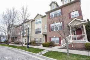 1619 TOWN COMMONS Drive
